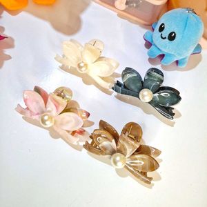 Set of 4 Floral Hair Claw Clips