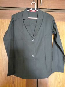 Classic Black Blazer size L