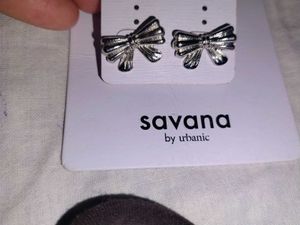 Savana By Urbanic Silver Bow Earrings
