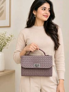 Stylish Woman Crossbody Bag