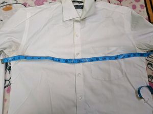 White Full Sleeves Shirt For Men In L Size