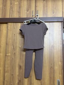 sporty top and legging set