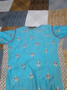Chickenkari Lakhnawi Kurta Set