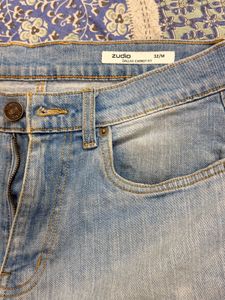 Light Wash Carrot Fit Jeans