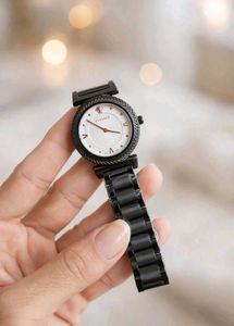 Versace PREMIUM QUALITY LADIES WATCH AT SALE
