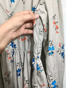 Flowy Floral Print Maxi Dress