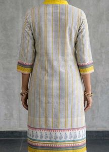 Comfortable Checkered Kurta with Yellow Accents