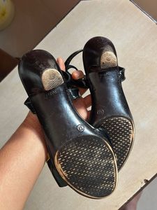 Stylish Black &amp; Gold Sandals