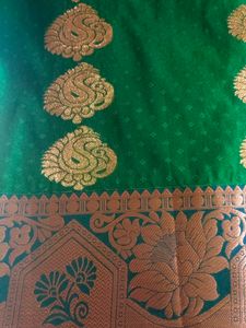 Beautiful Green Silk Saree With Blue Borders