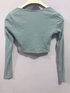 Ribbed Cropped Long Sleeve Top