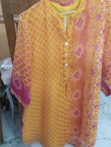 Short Morpankh Yellow Print Kurti - XXL