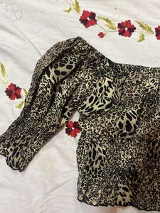 Chic Leopard Print Off-Shoulder Top