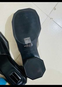 Charles &amp; Keith Black Jelly Slides brand new 37