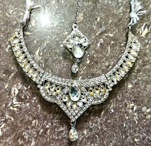 Sparkling Rhinestone Necklace Set