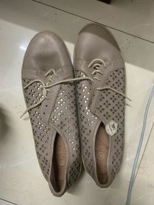 Stylish Women's Perforated Lace-Up Shoes