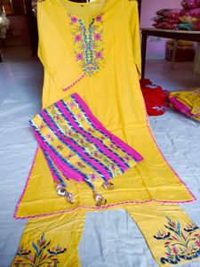 Stock Clearance Embroidered party wear yellow kurta set brand new