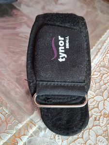 Adjustable Wrist Brace