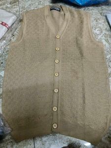 Unisex Beige V-Neck Sleeveless Jacket
