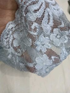 💛 Delicate Lace Briefs