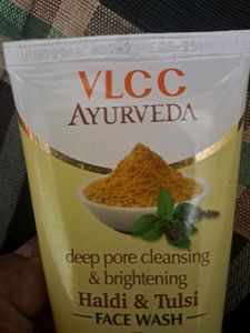 VLCC AYURVEDA HALDI &amp; TULSI 100 ml Face Wash