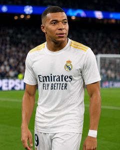 Real Madrid Home Jersey Emirates Fly Better
