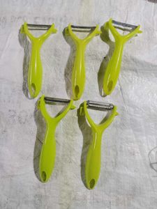 Set of 5 Y-Peelers for Kitchen Use