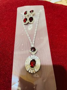 Branded Designer Set New With Tag ❤️😍