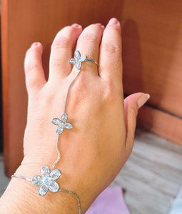 🆕Flower Charm Bracelet with Ring