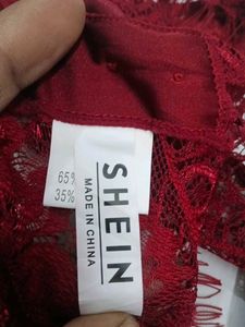 (200)Burgundy Lace Bralette Top