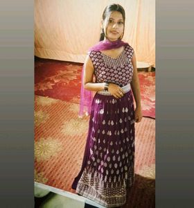 Beautiful Purple gown perfect for party's
