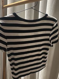 ZARA crop top in S