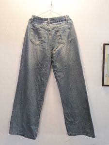 Distressed Wide Leg Jeans