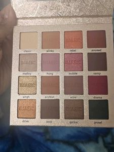 IMAGIC Eyeshadow Palette