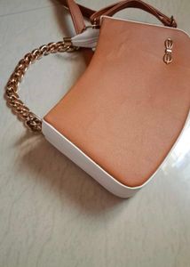 Chic Tan Crossbody Bag with Gold Chain
