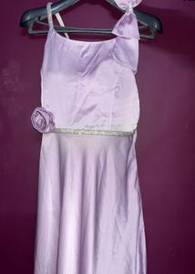 Elegant Lavender Gown with Bow Detail