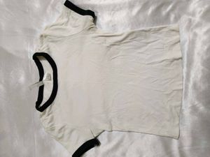 H&amp;M Divided Black &amp; White Top