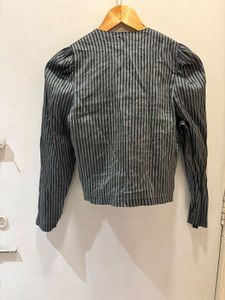 Beautiful Striped  crop shirt