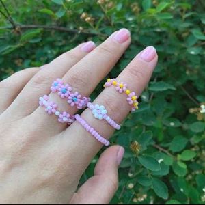 Daisy Beaded Rings