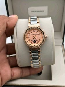 LOUIS VUITTON PREMIUM QUALITY LADIES WATCH