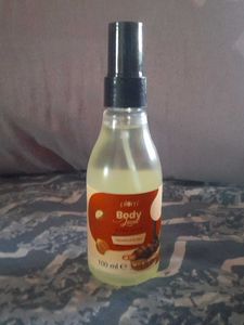 Plum Hazelnut Eclair body mist
