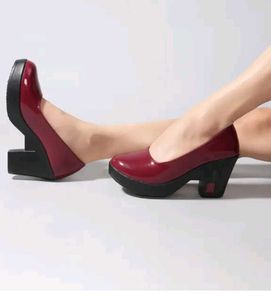 Chic Burgundy Wedge Heels