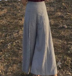 Checkered Wide-Leg Pants