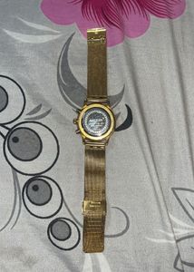 Elegant Gold Mesh Unisexual Watch