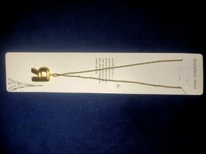 Gold Letter 'R' Pendant Necklace💕