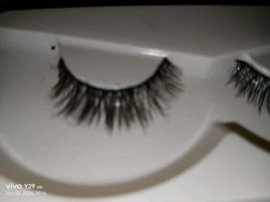 MARS EYELASHES