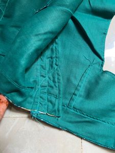 Beautiful Teal Abstract Print Saree