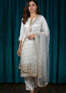 Elegant White Kurta Set (very ligh weight 😍)
