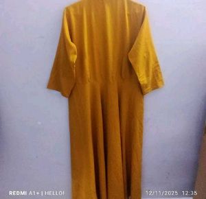 🥳 offer 🥳Mustard Yellow Collared Kurta