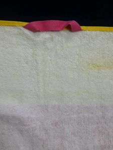 Minnie Mouse "Smile" Beach Towel