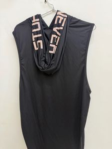 Sleeveless Black "BRAVING" Hoodie